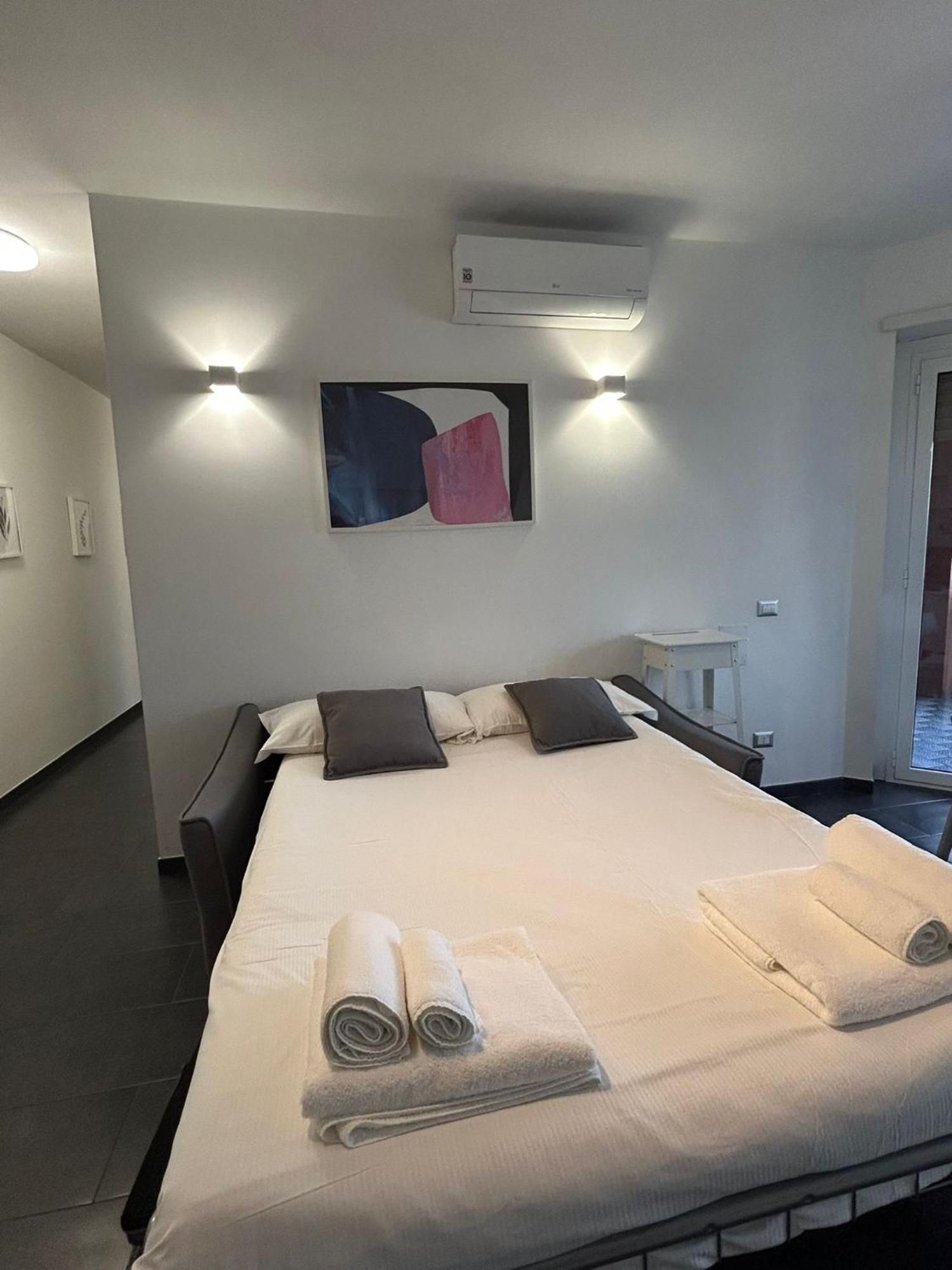 רומא Nomentana White Apartments By Ghor מראה חיצוני תמונה