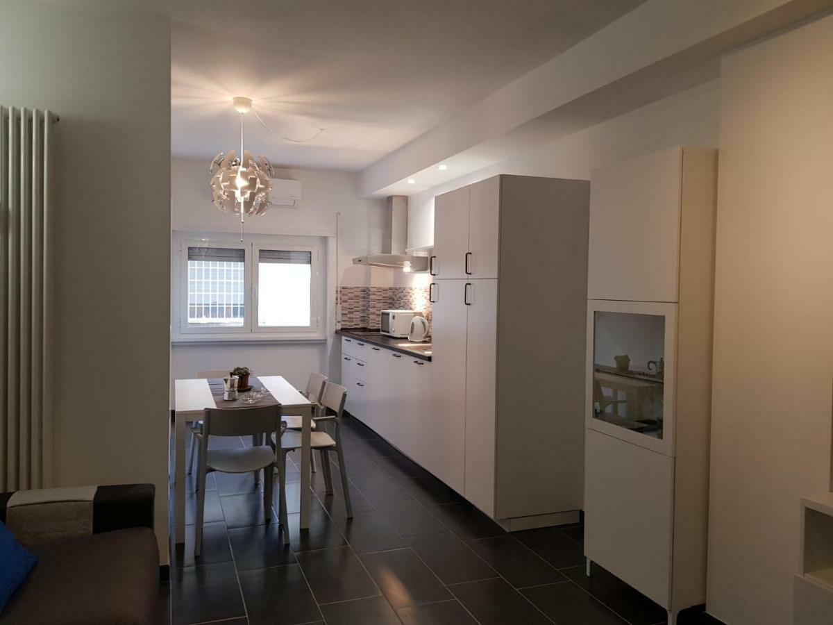 רומא Nomentana White Apartments By Ghor מראה חיצוני תמונה